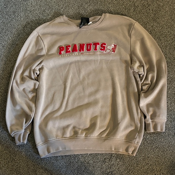 Peanuts Hockey Club Men's Beige Crewneck Sweater - Picture 1 of 2